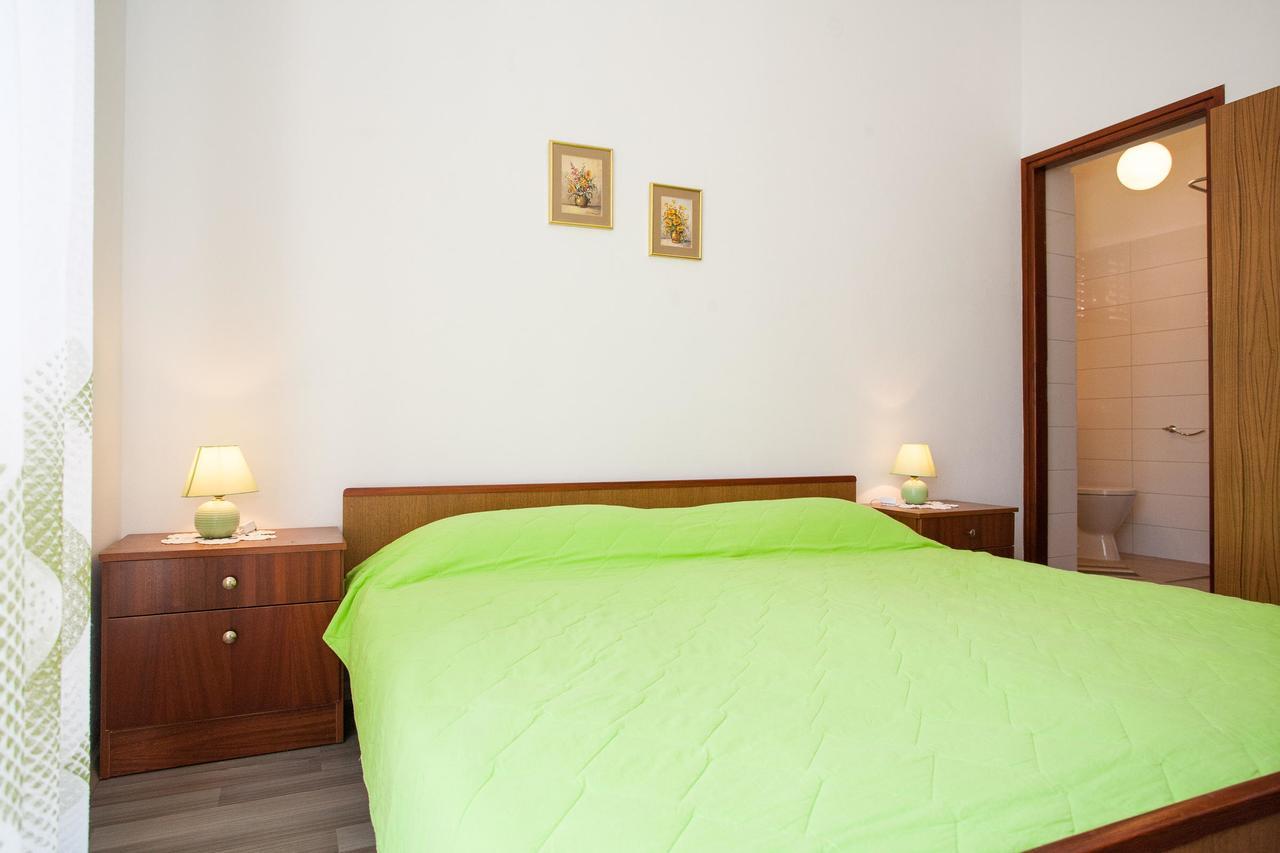 Apartment Smiljana Krk Town Luaran gambar